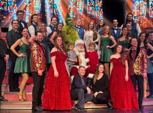 Audience Love Christmas in the Dells Dinner Show